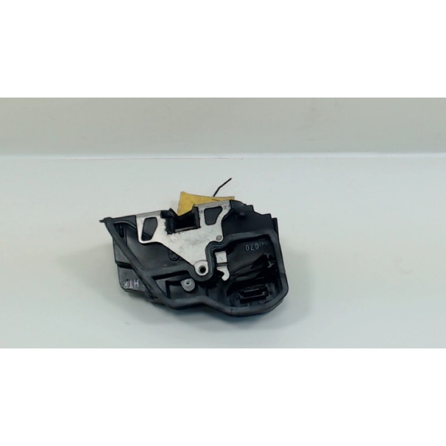 Verrouillage central électrique de porte à mécanisme de verrouillage arrière droit BMW 1 serie (E87/87N) (2003 - 2012) 5-Drs. 2.0 16V (N20-B20B