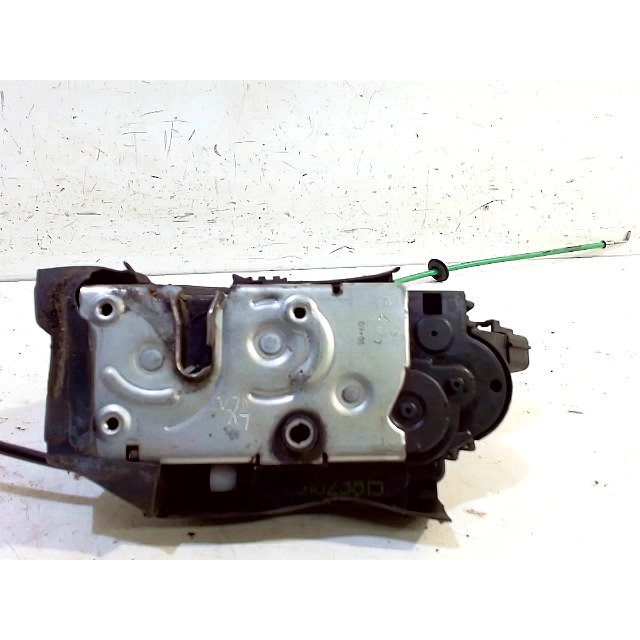 Verrouillage central électrique de porte à mécanisme de verrouillage avant gauche Lancia Musa (2004 - 2012) MPV 1.4 16V (843.A.1000)