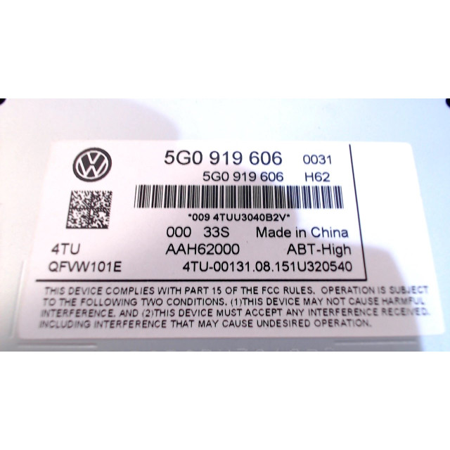 Affichage de navigation Volkswagen Passat Variant (3G5) (2014 - présent) Combi 1.6 TDI 16V (DCXA)
