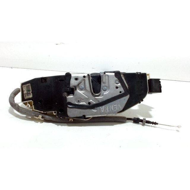 Verrouillage central électrique de porte à mécanisme de verrouillage arrière droit Mercedes-Benz S (W221) (2005 - 2013) Sedan 3.0 S-320 CDI 24V 4-Matic (OM642.932)