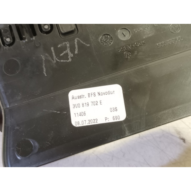 Ventilation du tableau a bord droite Skoda Superb Combi (3V5) (2017 - présent) Combi 1.5 TSI Evo 16V (DPCA)