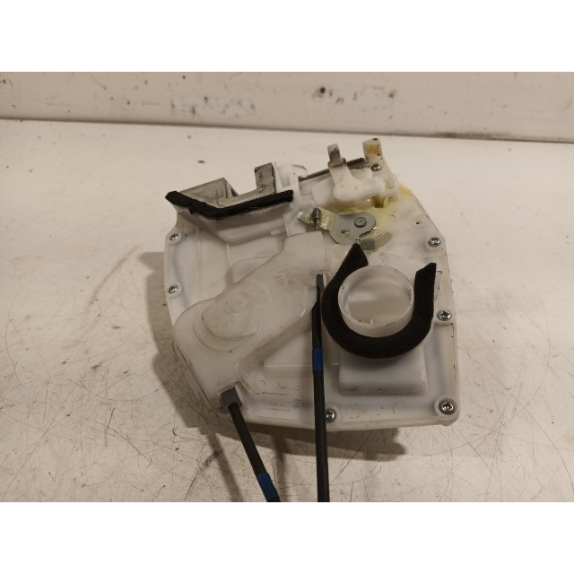 Verrouillage central électrique de porte à mécanisme de verrouillage arrière droit Suzuki Splash (2010 - 2015) MPV 1.2 VVT 16V (Euro 5))