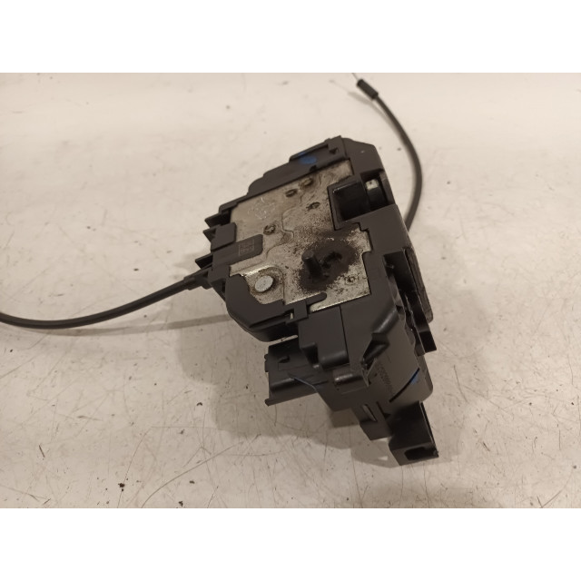 Verrouillage central électrique de porte à mécanisme de verrouillage arrière droit Renault Scénic III (JZ) (2011 - présent) MPV 1.5 dCi 110 (K9K-636)