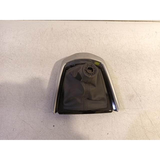 Soufflets de levier de vitesses Mazda 2 (DJ/DL) (2014 - 2017) Hatchback 1.5 SkyActiv-G 90 (P5Y8)