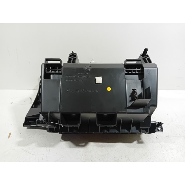 Boîte à gants Renault Kadjar (RFEH) (2015 - présent) Kadjar (RFE) SUV 1.2 Energy TCE 130 (H5F-408)