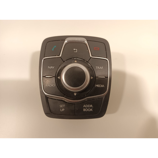 Panneau de commande multimédia Peugeot 508 SW (8E/8U) (2012 - 2018) Combi 1.6 HDiF 16V (DV6C(9HD))