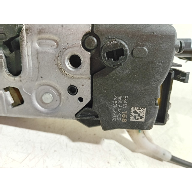 Verrouillage central électrique de porte à mécanisme de verrouillage avant gauche Peugeot 5008 I (0A/0E) (2009 - 2017) MPV 1.6 THP 16V (EP6CDT(5FV))