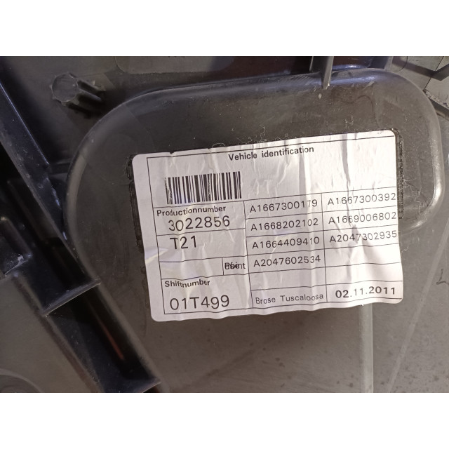 Lève-vitres électrique arrière gauche  ML III (166) (2011 - 2015) SUV 3.0 ML-350 BlueTEC V6 24V 4-Matic (OM642.826)
