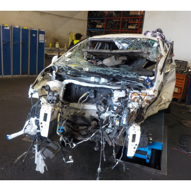 Moteur d'essuie-glaces de pare-brise Kia Picanto (TA) (2011 - 2017) Hatchback 1.0 12V (G3LA)