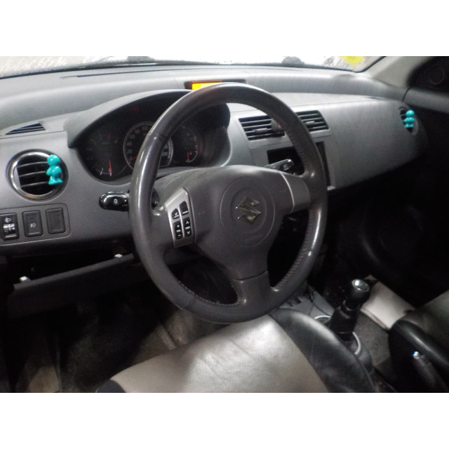 Moyeu avant gauche Suzuki Swift (ZA/ZC/ZD1/2/3/9) (2005 - 2010) Hatchback 1.3 VVT 16V (M13A VVT)