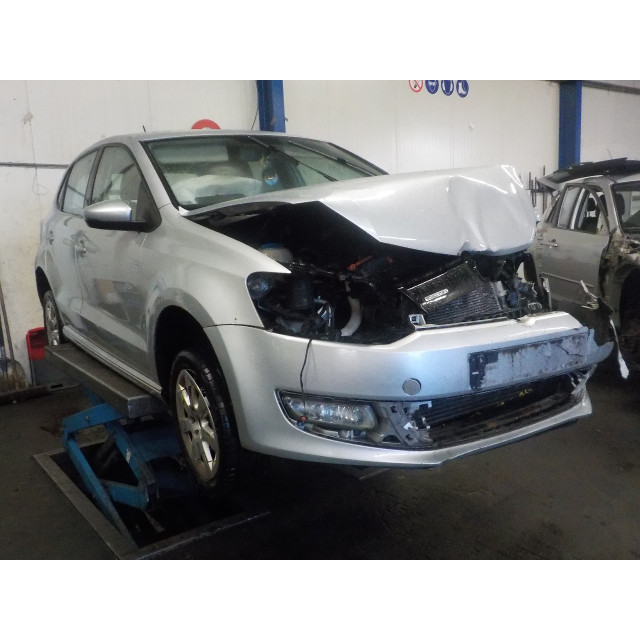 Porte arrière gauche Volkswagen Polo V (6R) (2009 - 2014) Hatchback 1.2 TDI 12V BlueMotion (CFWA(Euro 5))