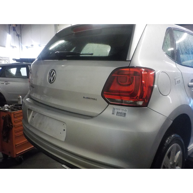 Porte arrière gauche Volkswagen Polo V (6R) (2009 - 2014) Hatchback 1.2 TDI 12V BlueMotion (CFWA(Euro 5))