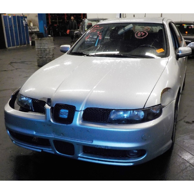 Commutateur de lave-glace de pare-brise Seat Leon (1M1) (2002 - 2005) Hatchback 5-drs 1.9 TDI PD 150 4x4 (ARL)