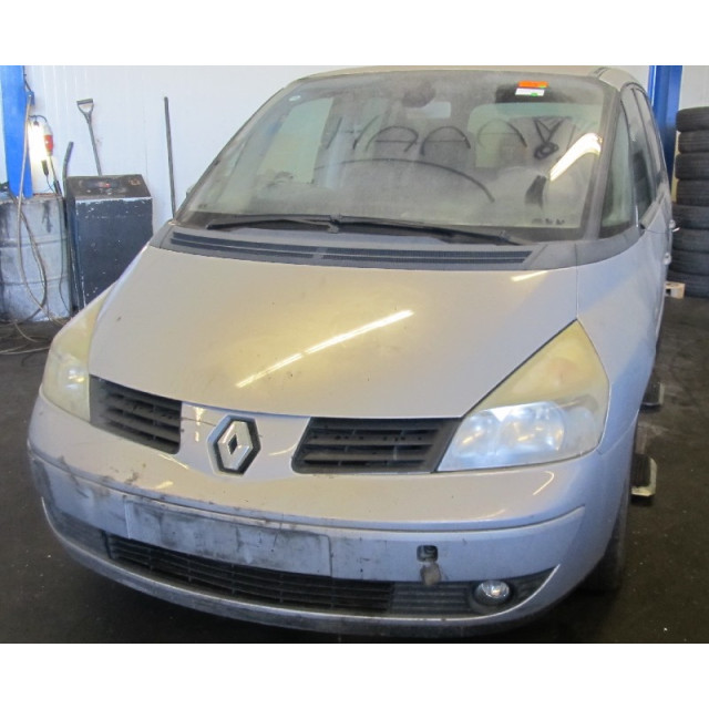 Feu arrière gauche extérieur Renault Espace (JK) (2002 - 2006) MPV 2.2 dCi 150 16V Grand Espace (G9T-742(Euro 3))