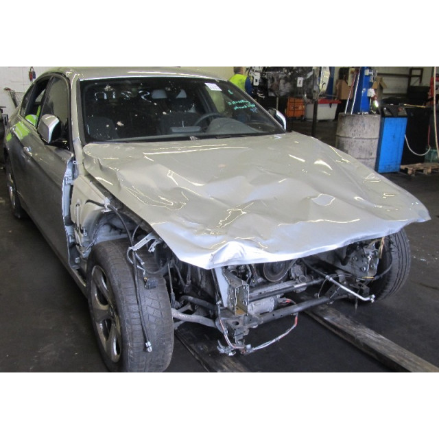 Mécanismes de verrouillage de porte de coffre/hayon électrique BMW 3 serie (F30) (2012 - 2015) Sedan 318d 2.0 16V (N47-D20C)