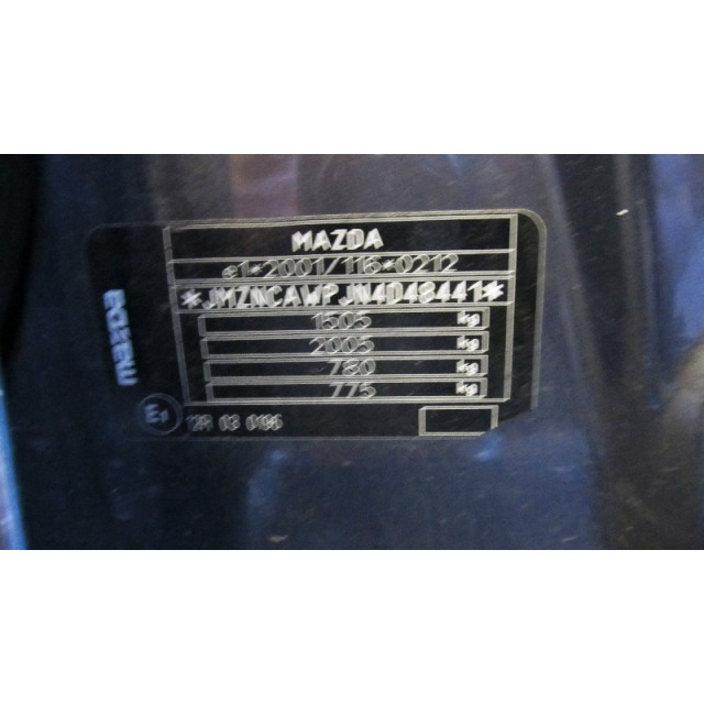 Boîte à gants Mazda 2 (NB/NC/ND/NE) (2003 - 2007) Hatchback 1.4 16V (FXJA)