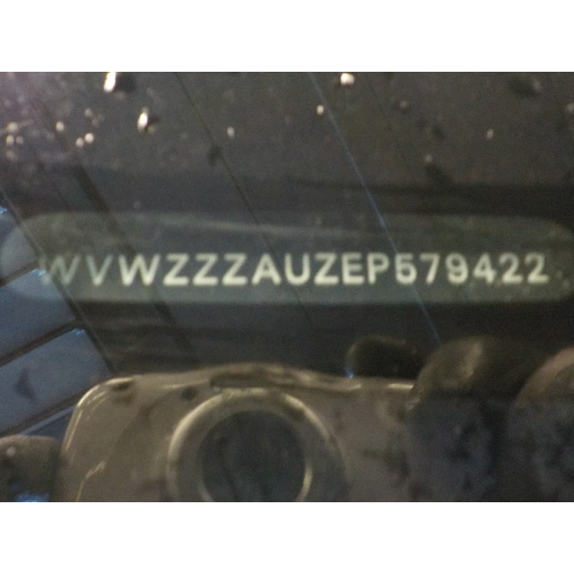 Ceinture de sécurité arrière droite Volkswagen Golf VII Variant (AUVV) (2013 - 2020) Combi 1.6 TDI BlueMotion 16V (CRKB)