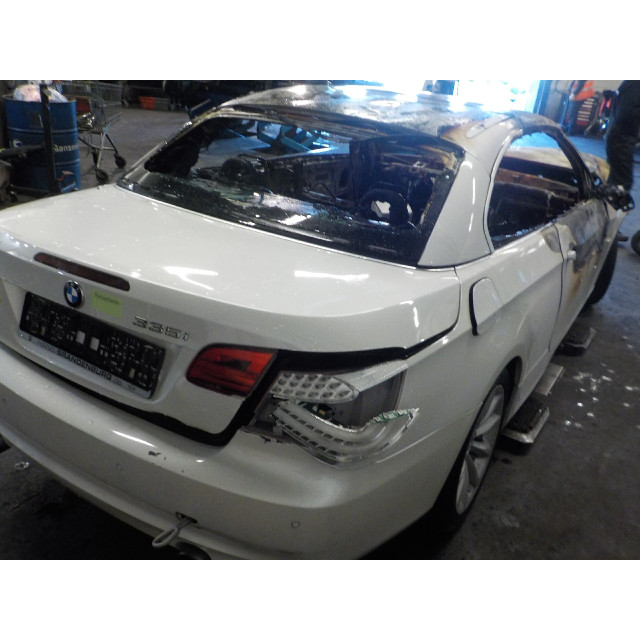 Arbre de transmission arrière droit BMW 3 serie (E93) (2010 - 2013) Cabrio 335i 24V (N55-B30A)