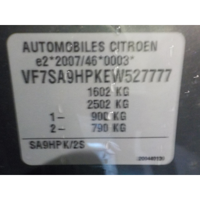 Lève-vitres électrique avant gouche Citroën DS3 (SA) (2009 - 2015) Hatchback 1.6 e-HDi (DV6DTED(9HP))