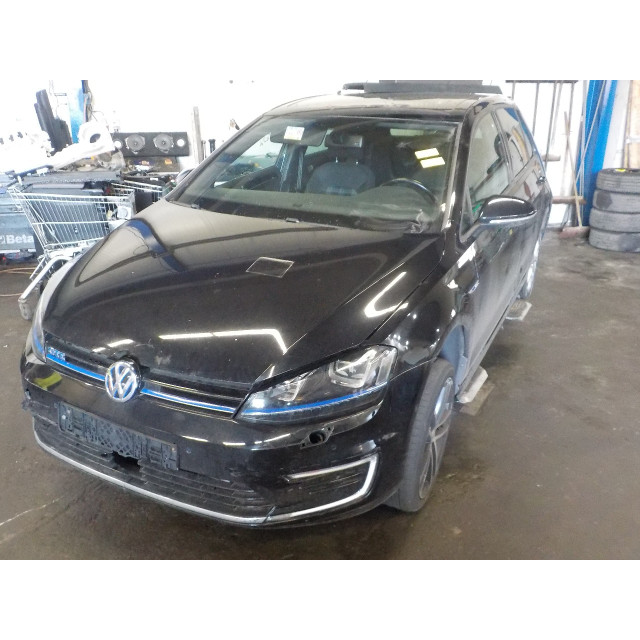 Verrouillage central électrique de porte à mécanisme de verrouillage arrière droit Volkswagen Golf VII (AUA) (2014 - 2020) Hatchback 1.4 GTE 16V (CUKB)
