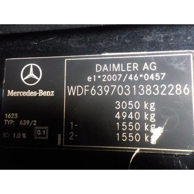 Réflecteur Mercedes-Benz Vito (639.7) (2010 - 2014) Bus 2.2 116 CDI 16V Euro 5 (OM651.940)