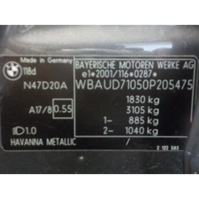 Lame de pare-chocs arrière BMW 1 serie (E87/87N) (2007 - 2011) Hatchback 5-drs 118d 16V (N47-D20A)
