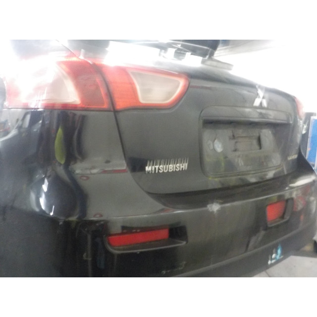 Porte arrière gauche Mitsubishi Lancer Sportback (CX) (2008 - 2010) Hatchback 2.0 DI-D 16V (BWC)