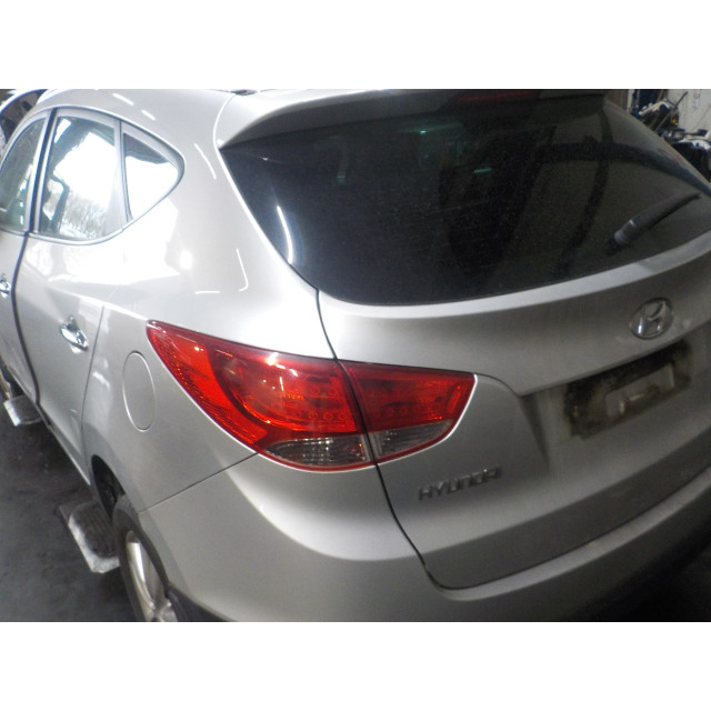 Moyeu avant gauche Hyundai iX35 (LM) (2010 - 2015) iX 35 (LM) SUV 2.0 CRDi 16V 4x4 (D4HA)