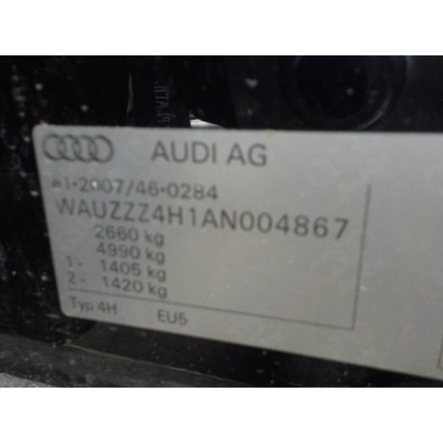 Différents circuits d'alimentation Audi A8 (D4) (2009 - 2014) Sedan 4.2 TDI V8 32V Quattro (CDSB)