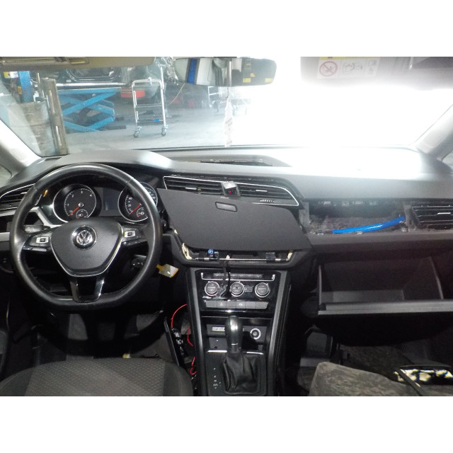 Commutateur multifonction Volkswagen Touran (5T1) (2016 - 2021) MPV 1.6 TDI SCR BlueMotion Technology (DGDA)