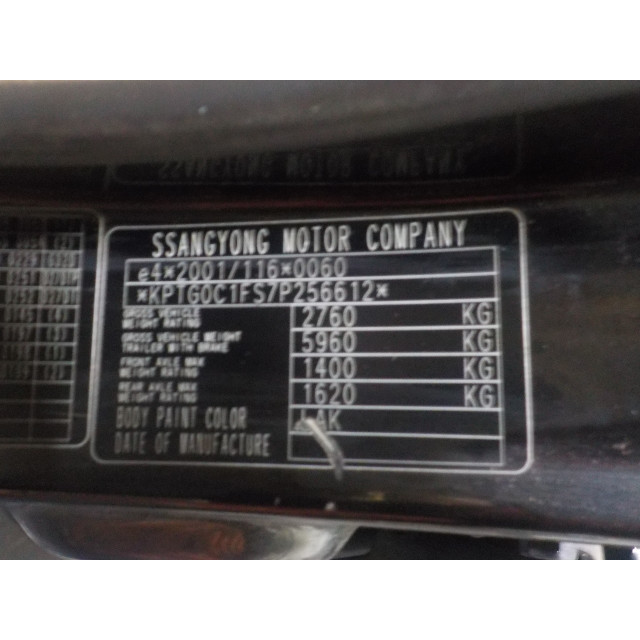 Feu arrière de carroserie feu - droit SsangYong Rexton (2006 - présent) SUV 2.7 Xdi RX270 XVT 16V (OM665.935)