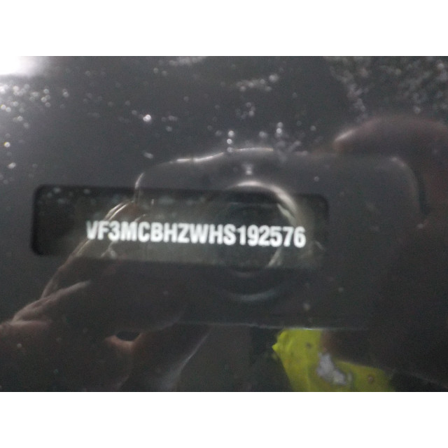 Caméra derrière Peugeot 3008 II (M4/MC/MJ/MR) (2016 - présent) MPV 1.6 BlueHDi 120 (DV6FC(BHZ))