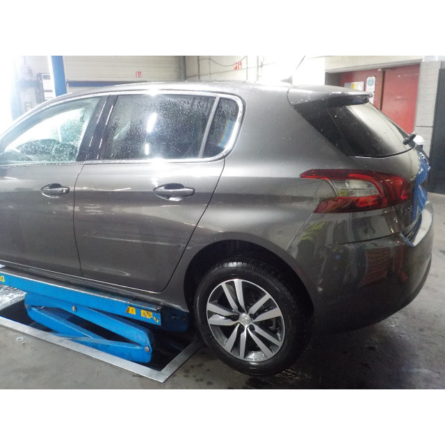 Radiateur de climatisation Peugeot 308 (L3/L8/LB/LH/LP) (2014 - 2021) Hatchback 1.6 BlueHDi 100 (DV6FD(BHY))