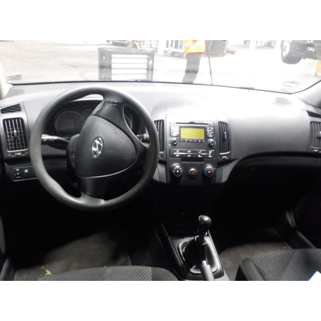 Porte arrière gauche Hyundai i30 (FD) (2007 - 2012) i30 Hatchback 1.4 CVVT 16V (G4FA)