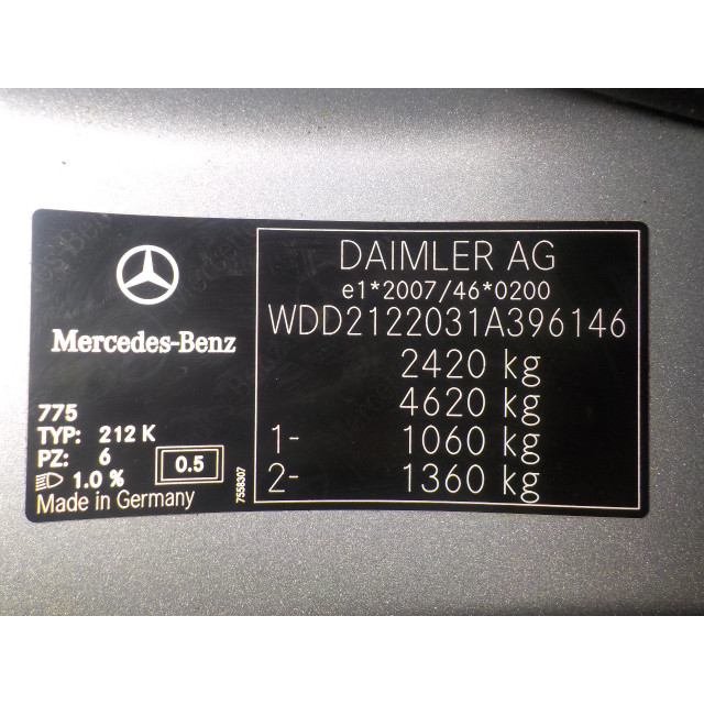 Porte arrière droite Mercedes-Benz E Estate (S212) (2009 - présent) Combi E-250 CDI 16V BlueEfficiency,BlueTEC (OM651.924)