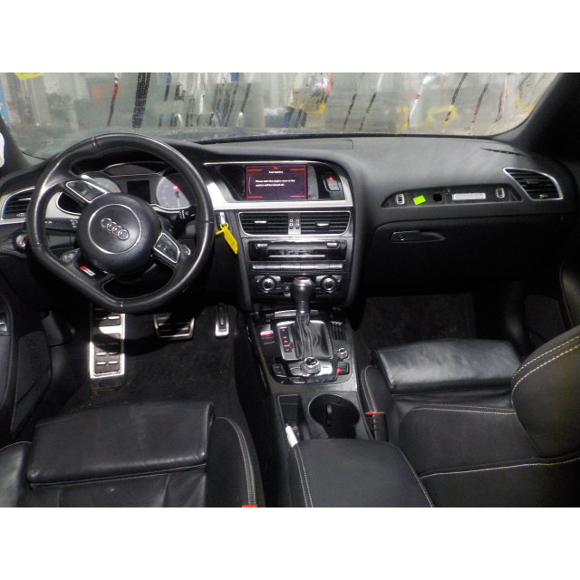 Bras de suspension arrière gauche Audi S4 (B8) (2008 - 2015) Sedan 3.0 TFSI V6 24V (CGXC)