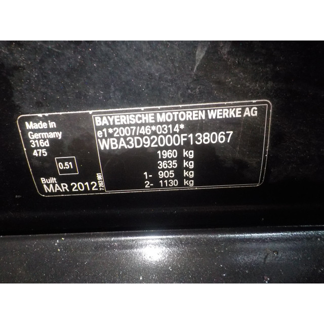 Mécanisme de vitre avant droit BMW 3 serie (F30) (2012 - 2018) Sedan 316d 2.0 16V (N47-D20C)