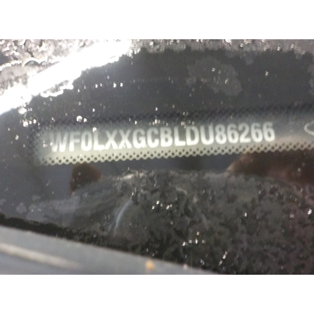 Verrouillage central électrique de porte à mécanisme de verrouillage avant gauche Ford Focus 3 Wagon (2012 - 2018) Combi 1.6 TDCi ECOnetic (NGDB)