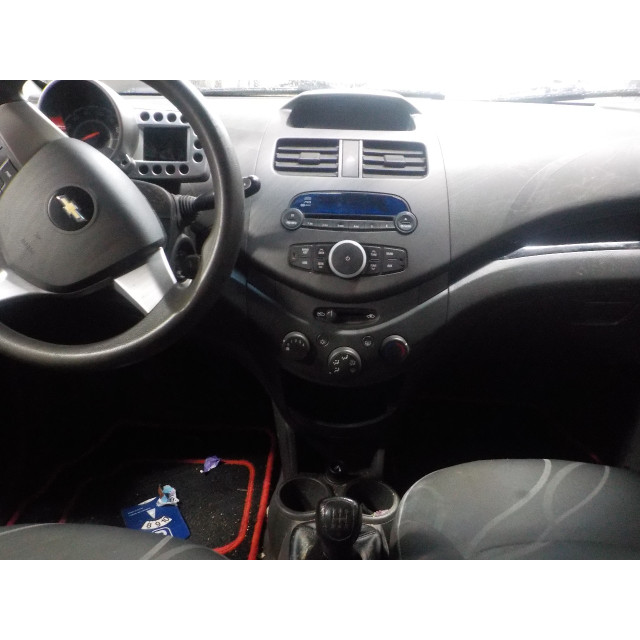 Moteur d'essuie-glaces de lunette arrière Daewoo/Chevrolet Spark (M300) (2010 - 2015) Hatchback 1.0 16V Bifuel (LMT)