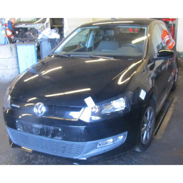 Étrier avant gauche Volkswagen Polo V (6R) (2009 - 2014) Hatchback 1.2 TDI 12V BlueMotion (CFWA(Euro 5))