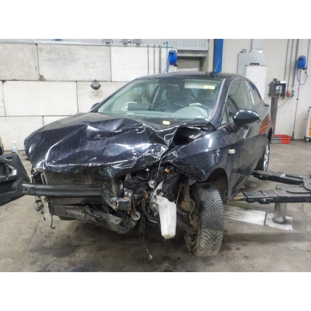 Mécanisme de vitre avant droit Seat Ibiza IV (6J5) (2010 - 2015) Hatchback 5-drs 1.2 TDI Ecomotive (CFWA)