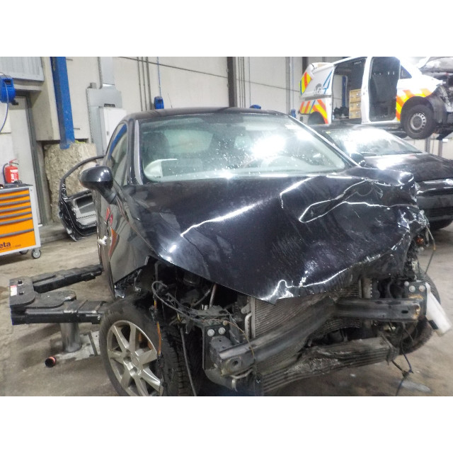 Porte avant gauche Seat Ibiza IV (6J5) (2010 - 2015) Hatchback 5-drs 1.2 TDI Ecomotive (CFWA)