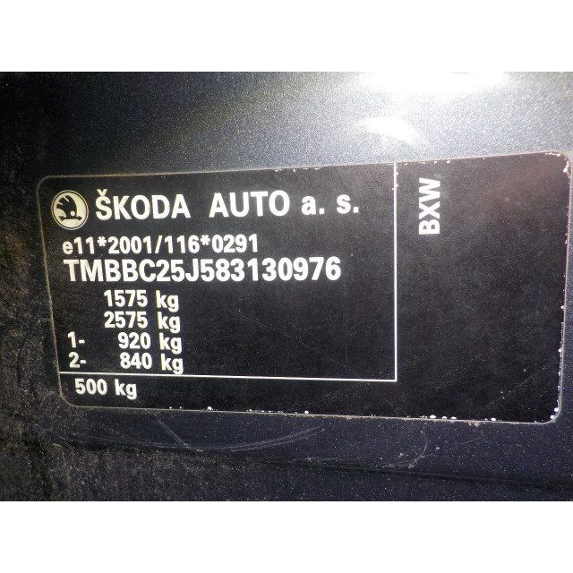 Démarreur Skoda Fabia II (5J) (2007 - 2014) Hatchback 5-drs 1.4i 16V (BXW)