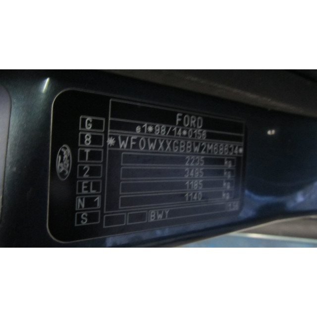 Essuie-glaces de lunette arrière Ford Mondeo III Wagon (2001 - 2007) Combi 2.0 TDCi 130 16V (FMBB)