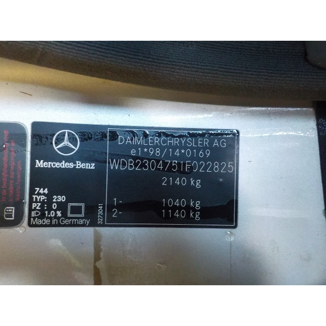 Antenne amplificateur Mercedes-Benz SL (R230) (2001 - 2012) Cabrio 5.0 SL-500 V8 24V (M113.963)