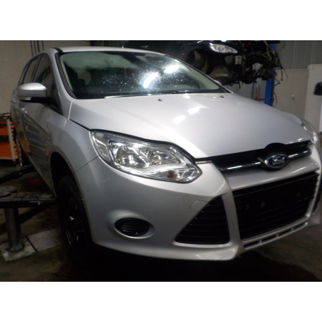 Cache-coffre Ford Focus 3 Wagon (2012 - 2018) Combi 1.6 TDCi ECOnetic (NGDB)