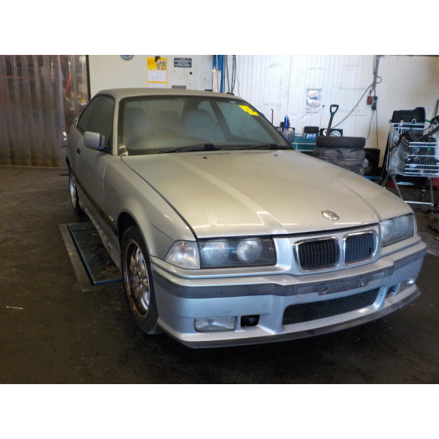 Différentiel BMW 3 serie (E36/2) (1995 - 1999) Coupé 318iS 1.9 16V (M44-B19(194S1))