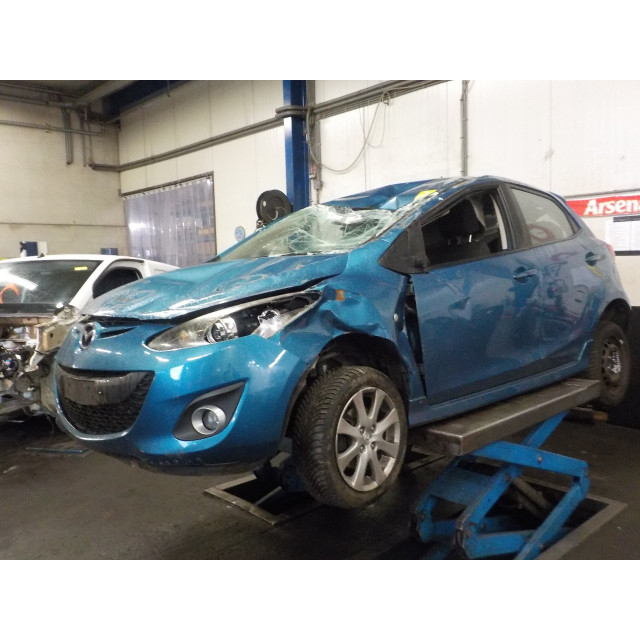 Lève-vitres électrique avant gouche Mazda 2 (DE) (2010 - 2015) Hatchback 1.3 16V MZR (ZJVE)