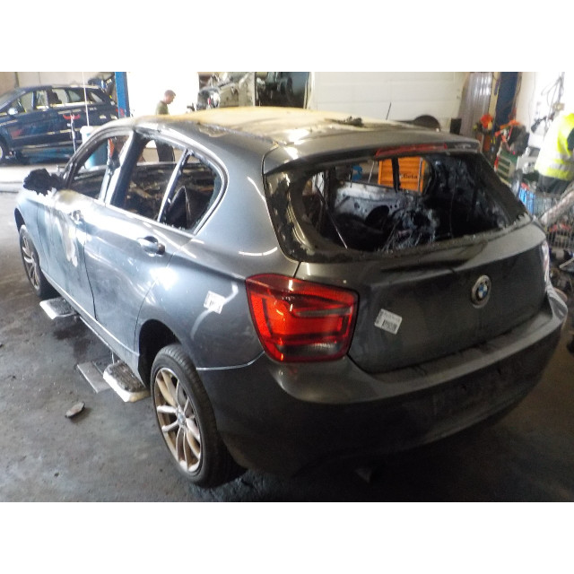 Moyeu avant gauche BMW 1 serie (F20) (2011 - 2015) Hatchback 5-drs 116i 1.6 16V (N13-B16A)