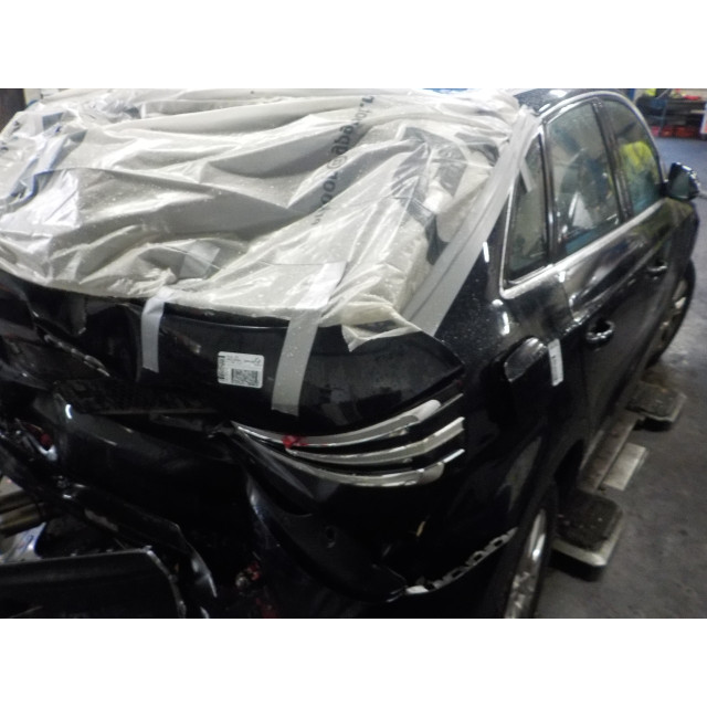 Porte arrière gauche Audi Q3 (8UB/8UG) (2011 - 2015) SUV 2.0 16V TFSI 170 Quattro (CCZC(Euro 5))